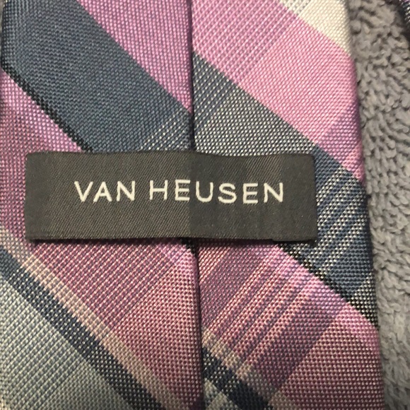 Tie - Picture 3 of 3